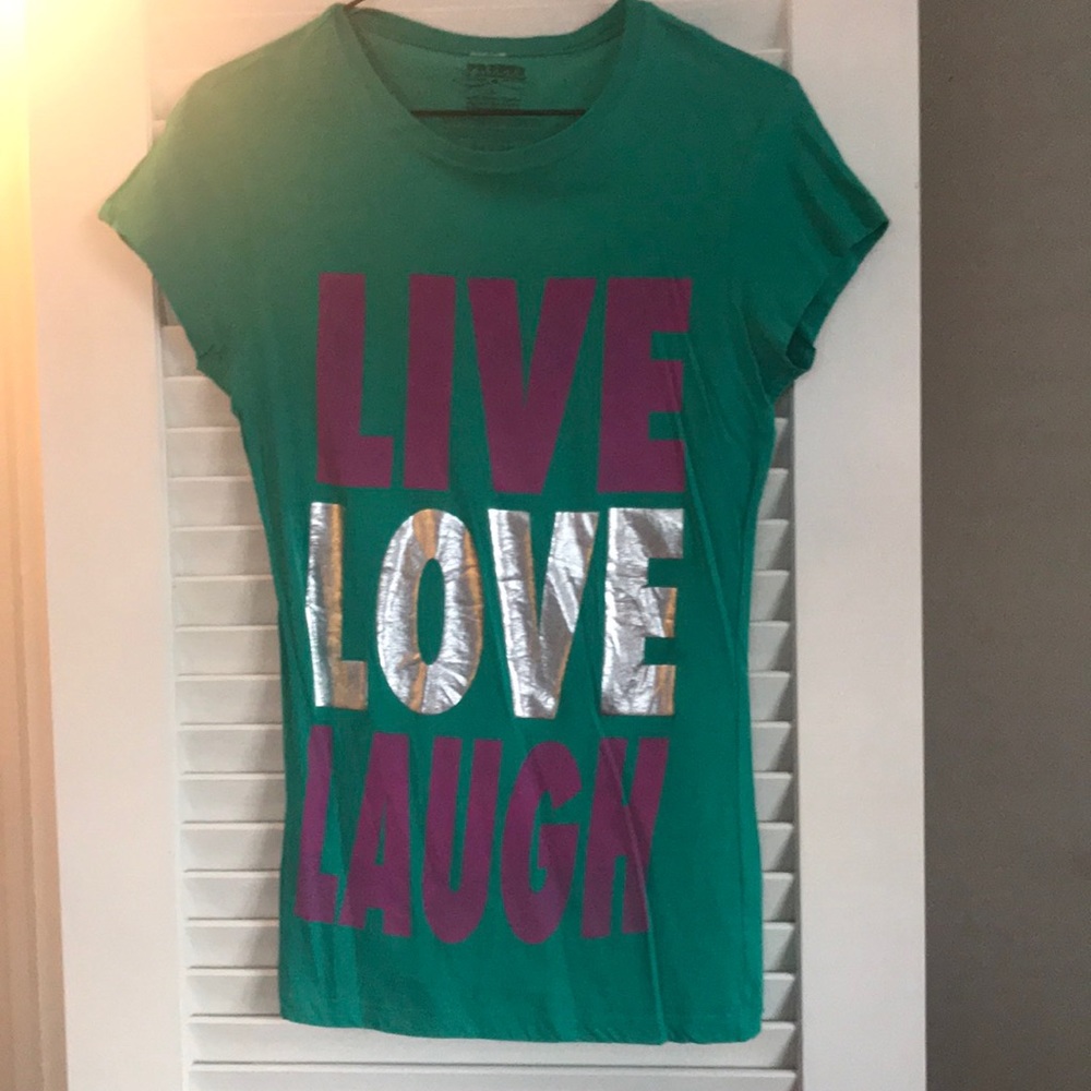 Tee shirt
